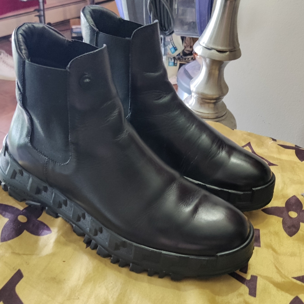 Versace Greca Rhegis Boots